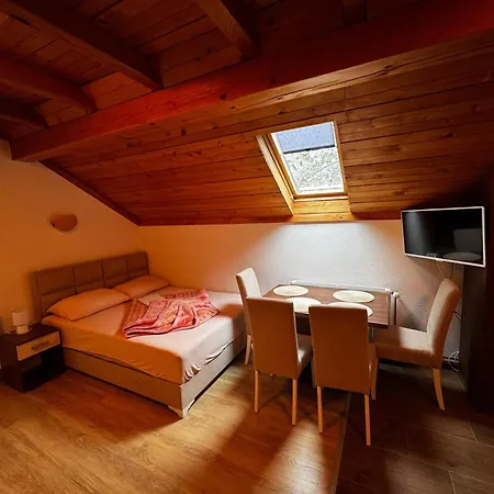 Kamalj ズラティボール