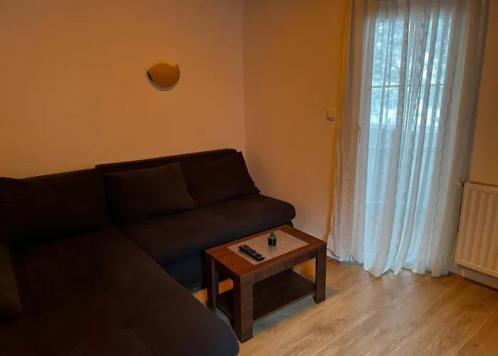 アパート Kamalj ズラティボール